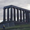 El Monumento nacional de Escocia se localiza en la colina de Calton Hill en Edimburgo 