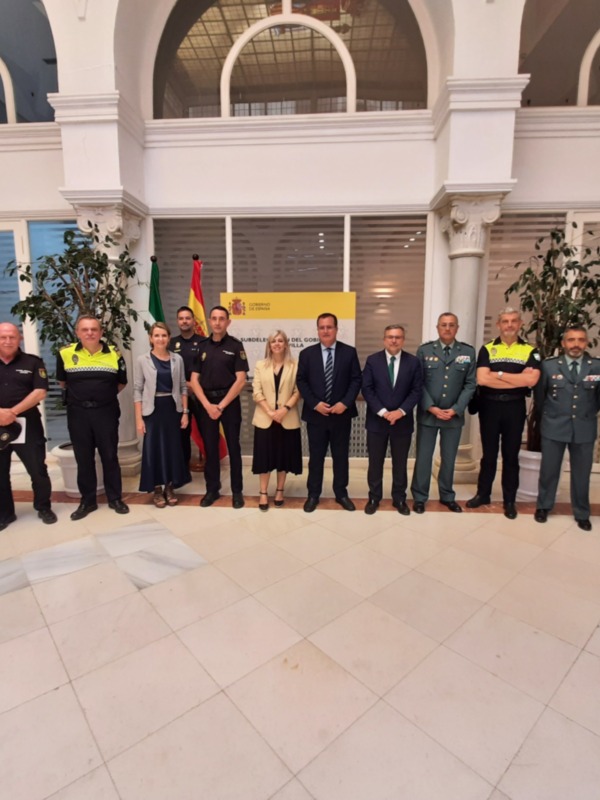Casi 4.000 policías nacionales, guardias civiles y policías locales integrarán el dispositivo de seguridad para la Feria de Abril de Sevilla
