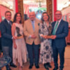 Un General y un Alcaide galardonado en la Caseta la Flamenca en la feria de Sevilla