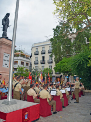 Concierto interpretado por la Unidad de Música del Cuartel General de la Fuerzas Terrestre por el día de las Fuerzas Armada en Sevilla. 