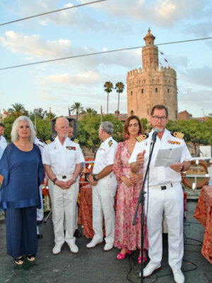 El día de la Virgen del Carmen se celebró a bordo del buque turístico Luna de Sevilla