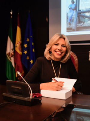Gran éxito Presentación octavo libro Marina Bernal en Cámara de Comercio . Vídeo 
