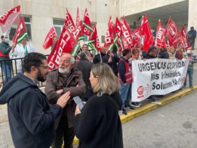  IU denuncia el colapso de las urgencias en la provincia de Cádiz y la imprevisión de la Junta para hacer frente a la gripe