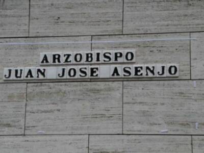La Ciudad de Sevilla dedicó una calle a su Arzobispo Emérito, Juan José Asenjo Pelegrina