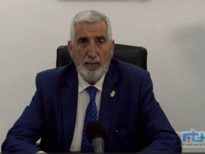 Luis Mario Aparcero anuncia que este verano no podrá ponerse en marcha el servicio de autobús urbano de Chipiona