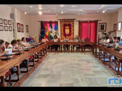 El Consejo Municipal de la Mujer celebrado ayer presenta el programa del Día Mundial de la Mujer Rural que reconoce este año a dos mujeres de la local