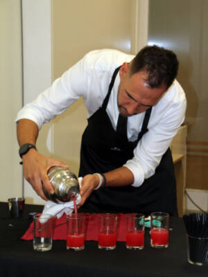  Arte y creatividad: Éxito en el I Concurso de Coctelería "Sabores de la Provincia de Sevilla"