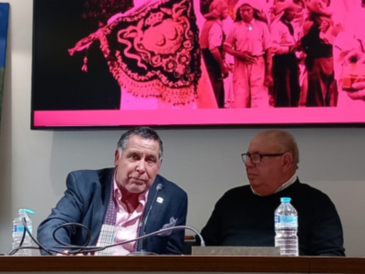 El Ateneo de Triana acoge una tertulia sobre la salud y el sacrificio de los costaleros