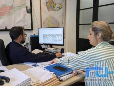 Virginia Porras anuncia la sustitución de los montacargas-elevadores de los colegios Príncipe Felipe y Maestro Manuel Aparcero