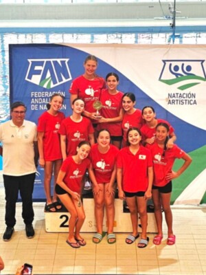 El Club Natación Sincro Sevilla, campeón de Andalucía infantill