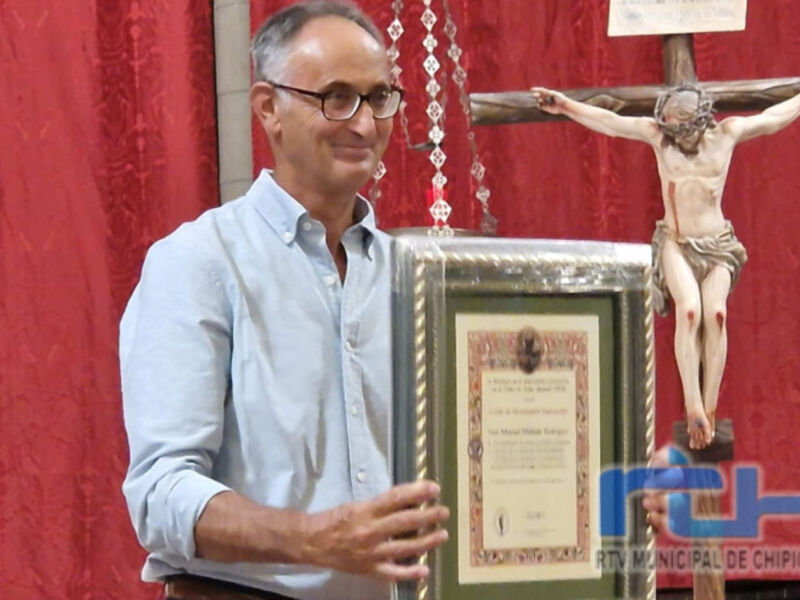 Reconocimiento a Manuel Mellado Rodríguez en la presentación de la programación en el Santuario para las Fiestas de la Virgen de Regla