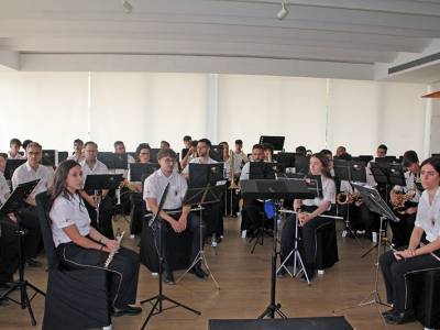 La música y la memoria protagonizan el XXV aniversario de la Casa Regional Valenciana en Sevilla 