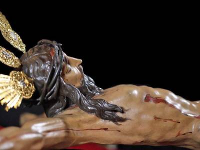 Alcalá del Río honra al Cristo de la Vera-Cruz y a la Virgen de las Angustias en sus tradicionales cultos de veneración 