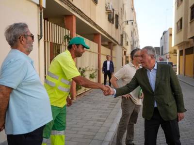 Sevilla recupera un espacio degradado del barrio del Tiro de Línea tras una inversión de más de 300.000 euros.