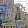 La Virgen del Carmen del Puente de Triana vuelve a surcar el Guadalquivir en una de las grandes estampas de la devoción marinera sevillana