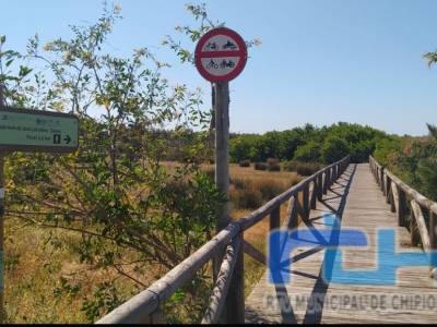Tano Guzmán muestra su satisfacción por la subvención de Diputación para rehabilitar el corredor verde del litoral de Chipiona