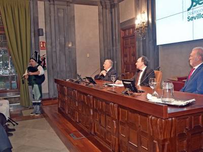El XII «Aldabón de Sevilla» reconoce la trayectoria del Dr. José Andrés Moreno Nogueira 