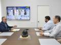 Reunión en el Ayuntamiento de Los Palacios y Villafranca sobre el proyecto Smart City, con la infografía del plan en la pantalla